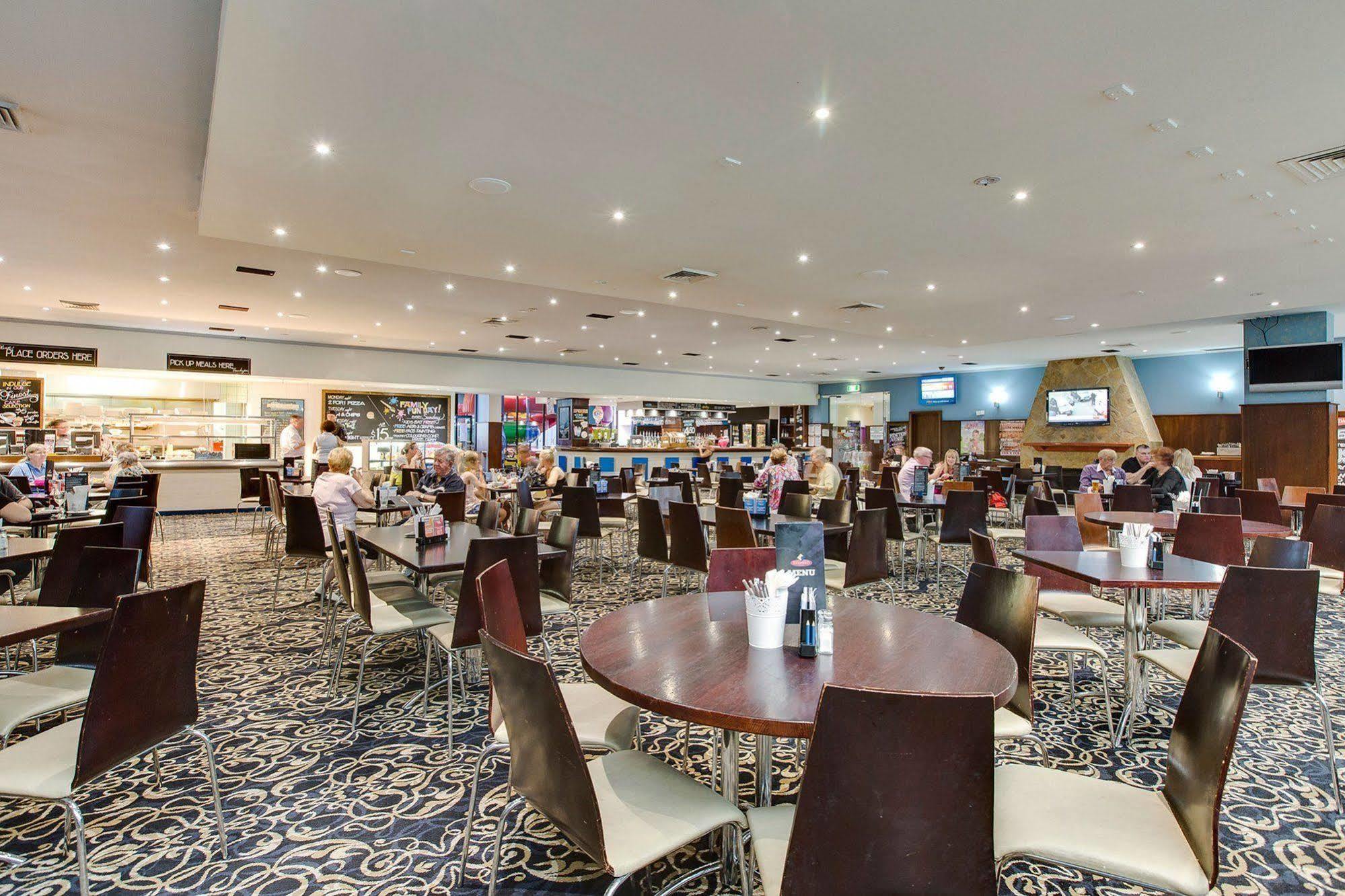 Nightcap At Seaford Hotel Exterior foto